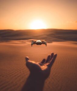 Filmagem com drone mavic deserto por do sol